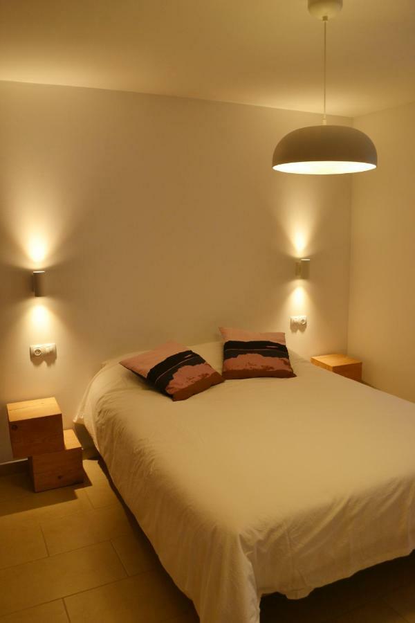 Ura Apartman Lesaka Kültér fotó